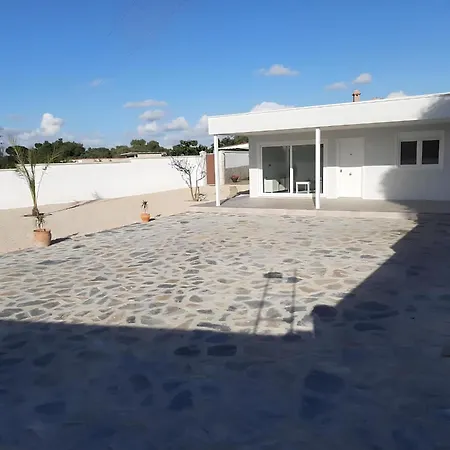 Con Piscina Privada Cerca De La Playa Holiday home